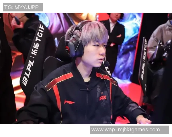 全球总决赛中FPX选手个人能力表现全面分析与评价 全球总决赛中FPX选手个人能力表现全面分析与评价